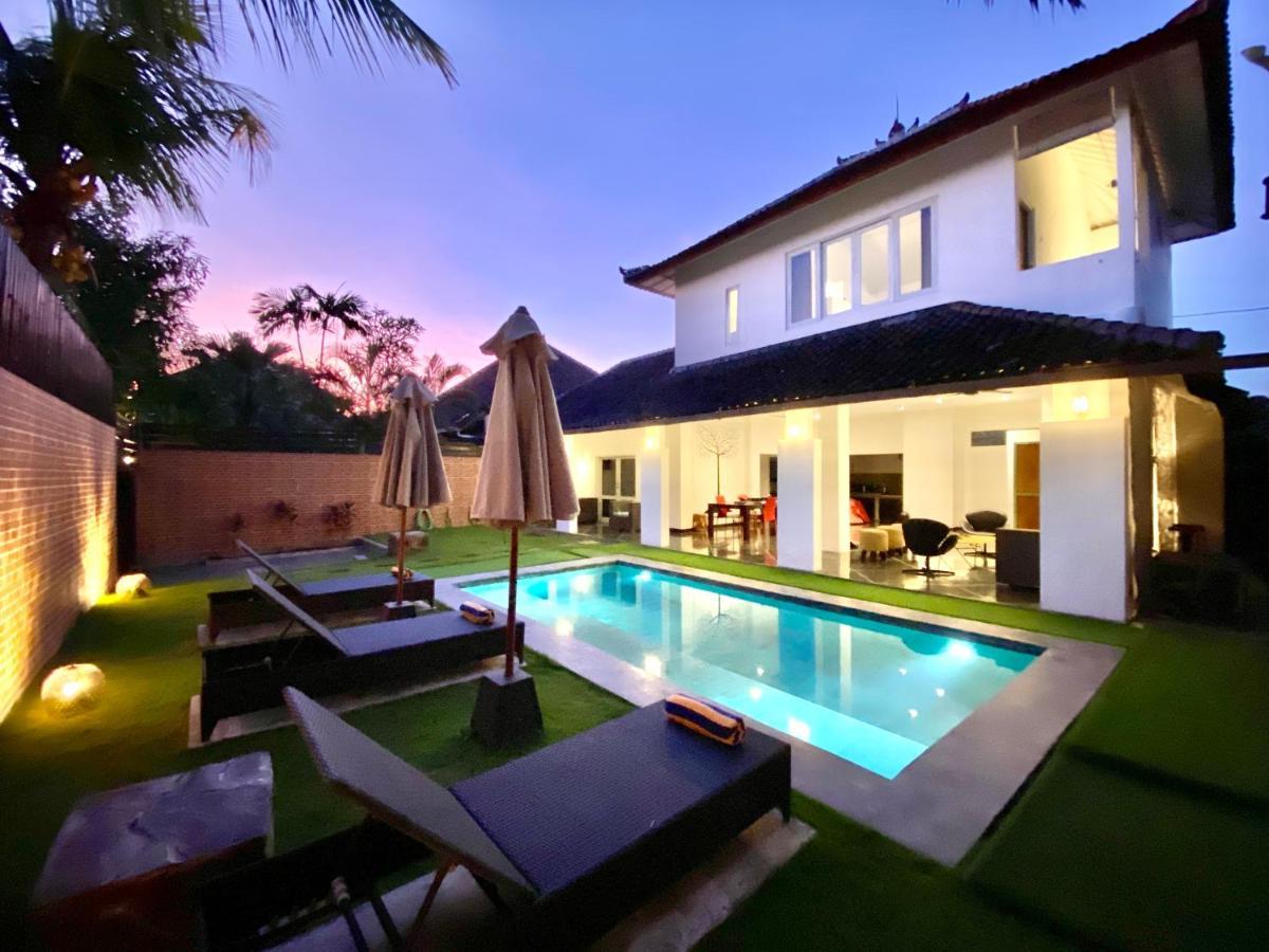 Villa Julia | Heart Of Seminyak | 350M Beach Екстериор снимка