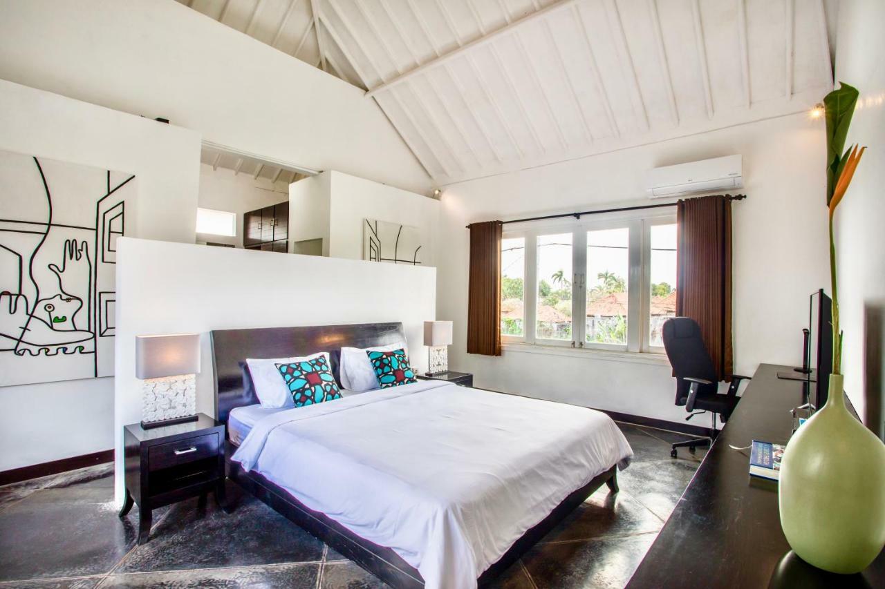 Villa Julia | Heart Of Seminyak | 350M Beach Екстериор снимка
